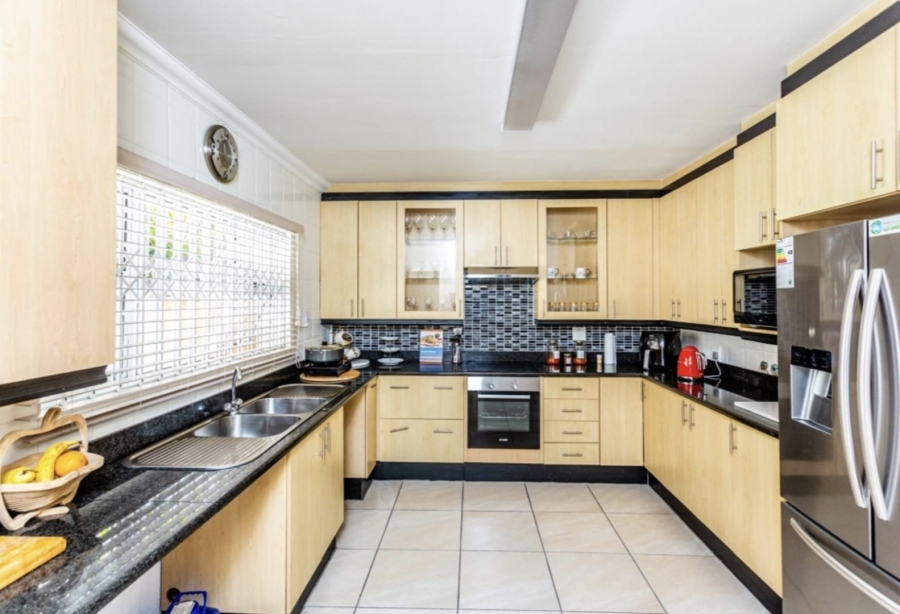 6 Bedroom Property for Sale in Bonnie Doone Eastern Cape